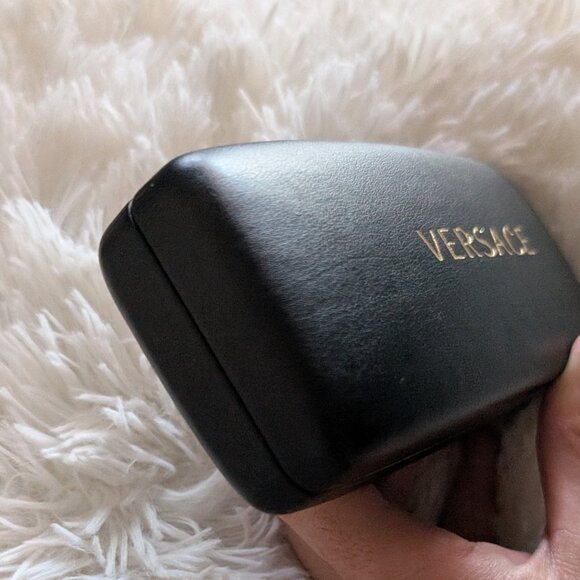 Versace, Eyeglass Case with Microfiber Cloth - Picture 7 of 9